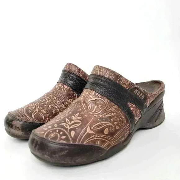 Mozo Zoe Brown Paisley Nursing Clogs Mules Slip Ons - 9 - Picture 5 of 10